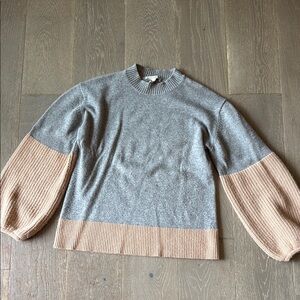 Autumn Cashmere Gray and Tan Crew Neck Sweater with Balloon Sleeves